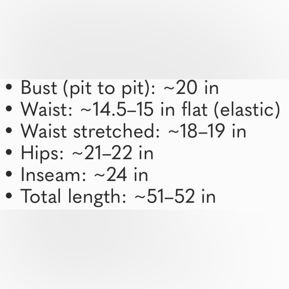 🔱 NWT🔱 Floral Print Jumpsuit By Private Label Sz Medium 🚢 - Picture 3 of 3